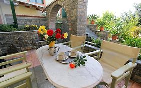 Cozy Residences In The Center Of Volissos Village - Lydia Lithos-